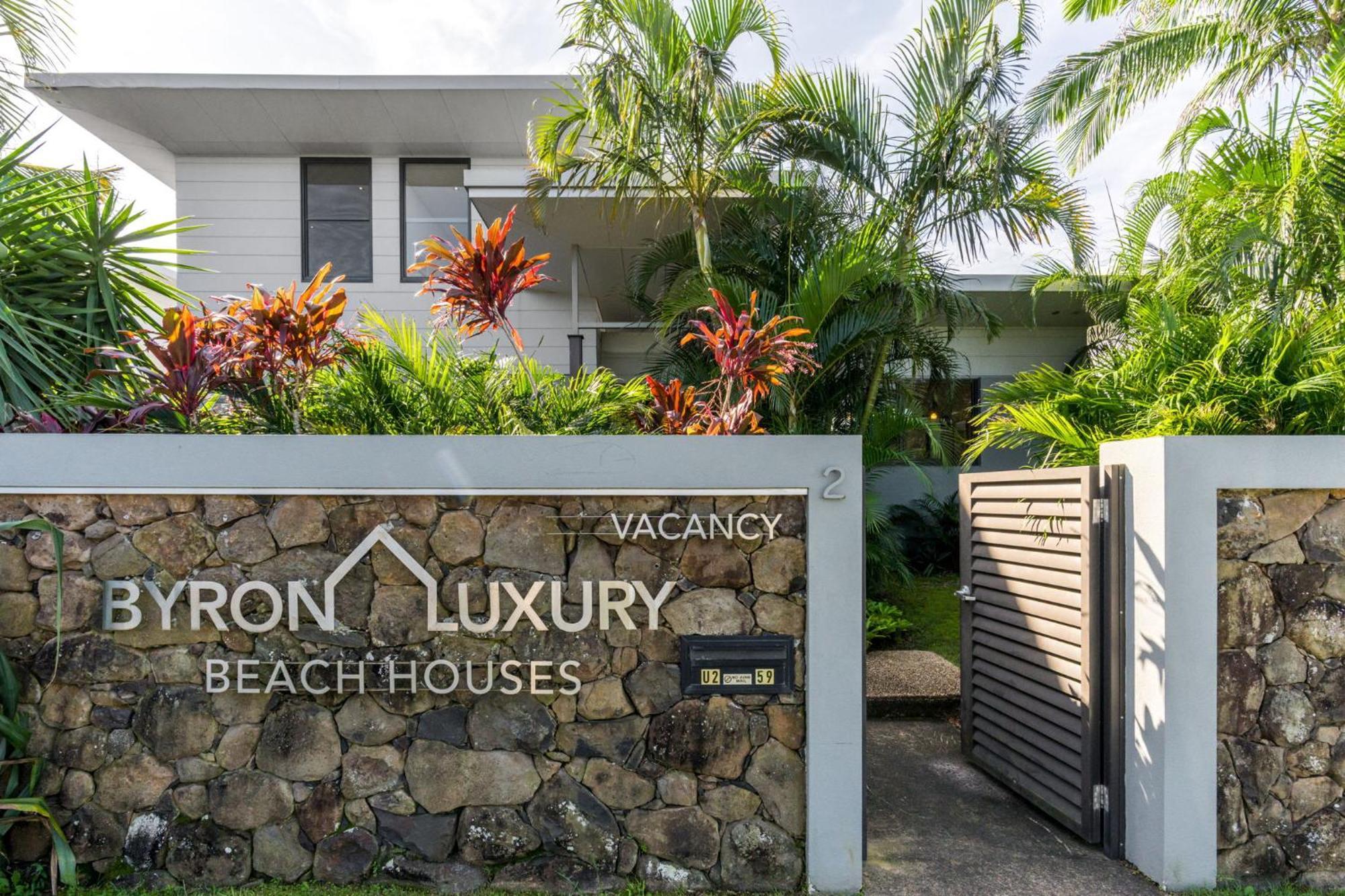 Byron Lux Beach Houses ไบรอนเบย์ ภายนอก รูปภาพ